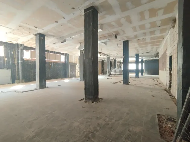 ALTABIX - LOCAL DE ESQUINA DE 547 M2 — 18