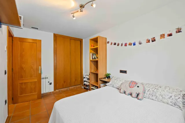 Preciosa finca Chalet con 4 dormitorios y 3.000 m2 de parcela vallada en la Robella — 34
