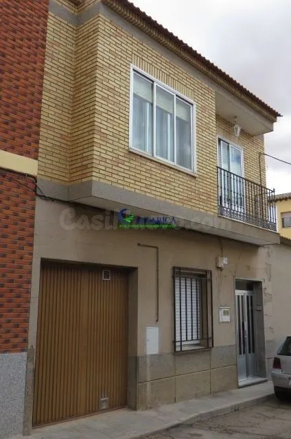 Casa-Chalet en Venta en Mora Toledo