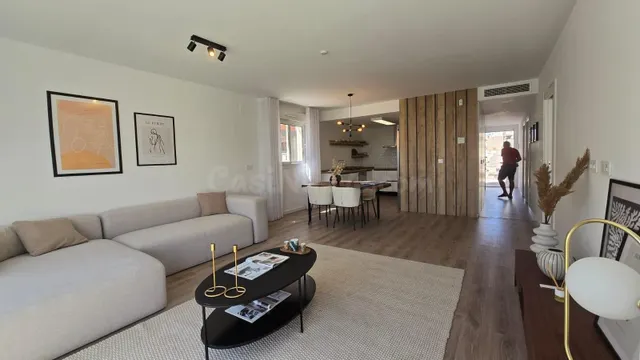 VIVIENDA CON PISCINA, 96 M2 de TERRAZA - foto 5
