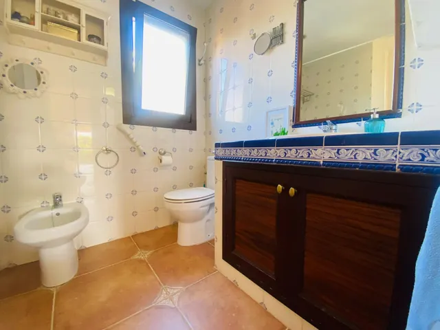 Encantadora casa en Bahia Grande, Llucmajor, con piscina, jardín mediterráneo y terrazas cubiertas — 19