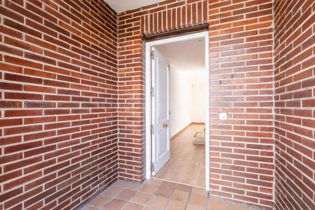 Chalet en pleno centro de Torrelodones, para disfrutar de la comodidad de tenerlo todo cerca sin renunciar al espacio de una vivienda unifamiliar. — 4