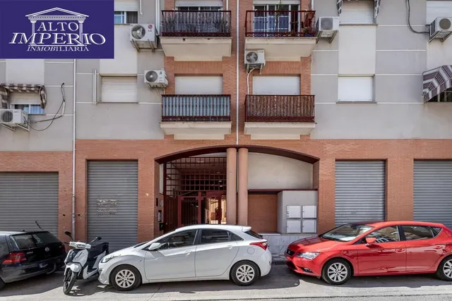 PISO CON GARAJE EN ALBOLOTE — 26
