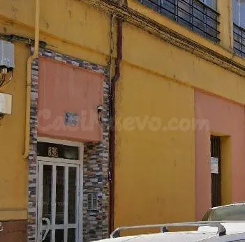 SE VENDE piso OKUPA en C CAÑADA PEREZ GALDOS 33 de León - foto 4