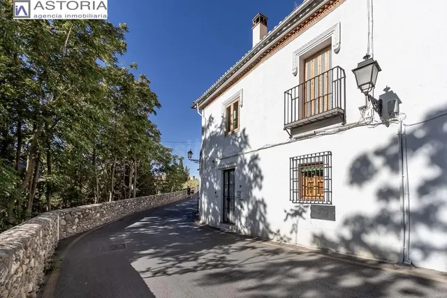 Casa reformada en el Camino del Sacromonte — 2