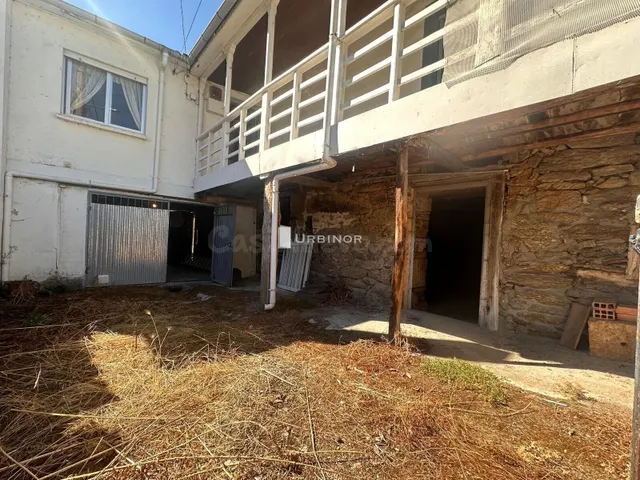 CASA singular de labranza, amplia. En plena Ribeira Sacra –  - foto 5