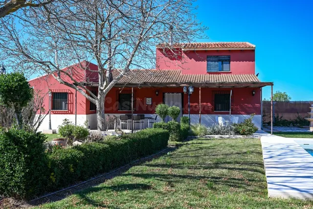 Exclusiva casa de campo URBANA en la Vega de Antequera - foto 3