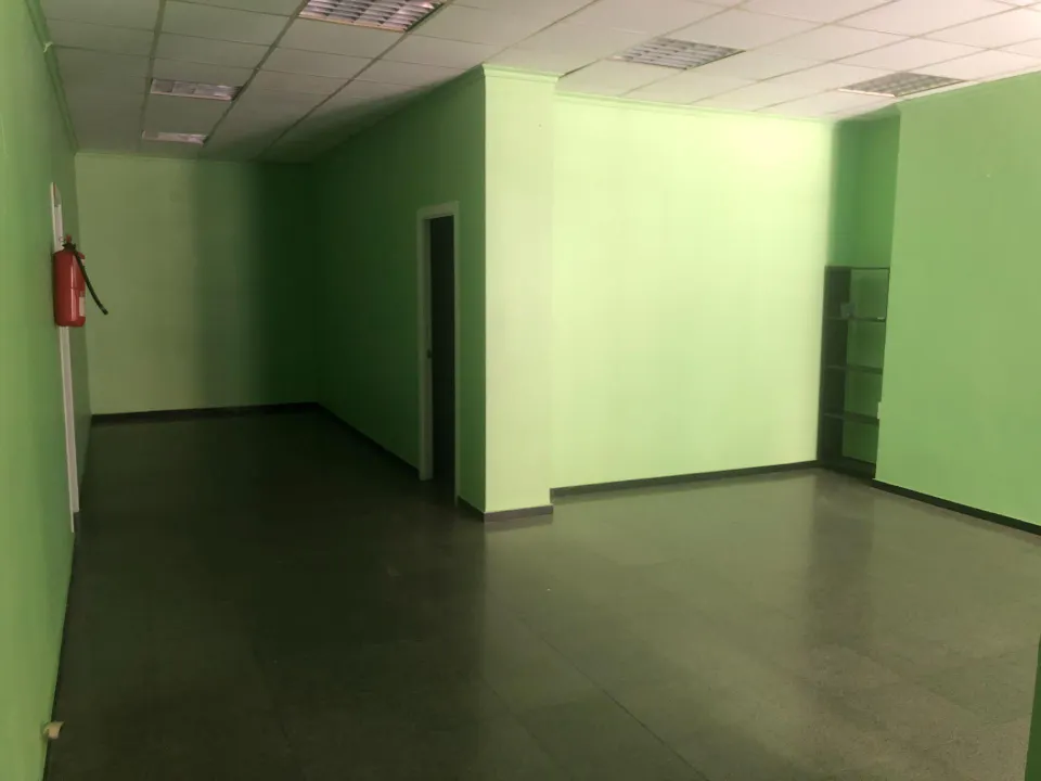 BONITO LOCAL COMERCIAL EN VENTA EN ADRA