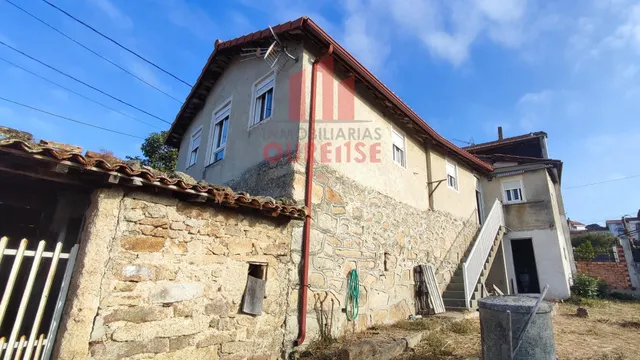 CASA PARA REFORMAR CON PARCELA DE MÁS DE 2000 METROS EN LA ZONA DE LA RESIDENCIA, PRÓXIMA AL HOSPITAL. — 3