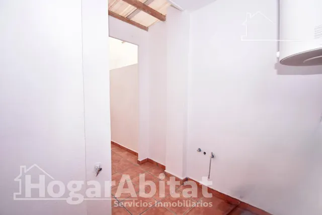 Reformado y muy bonito con balcón junto av. del maestro rodrigo — 45