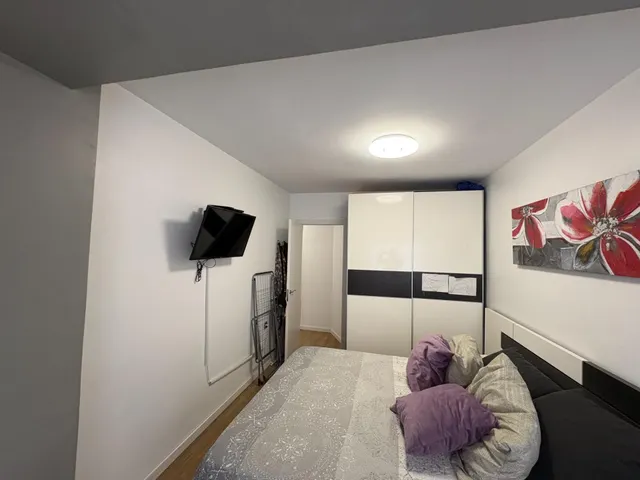 Vivienda totalmente con Ascensor reformada de 3 habitaciones, muy bien equipada y junto a la Alameda — 15