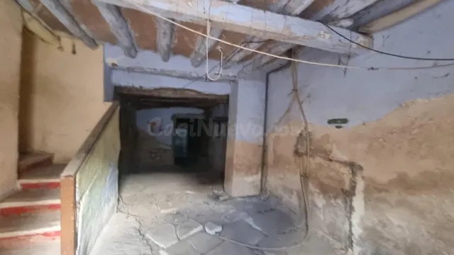 Casa para reforma integral en Calle Muntadas. Lumpiaque - foto 2