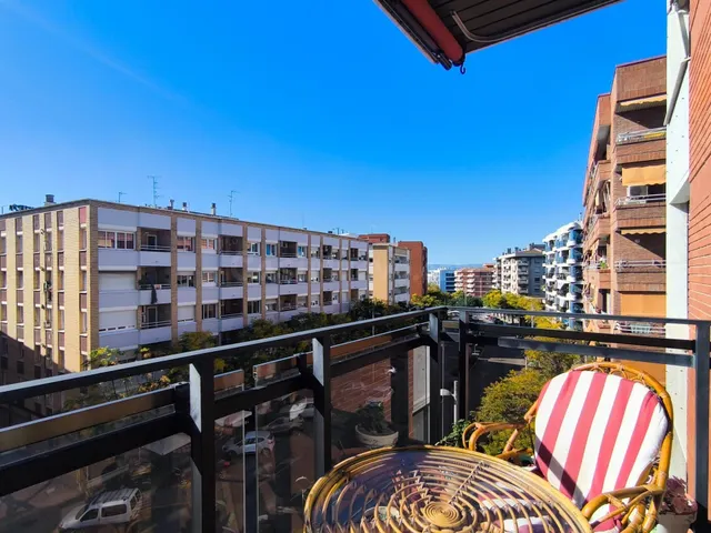 Exclusiva vivienda amplia en Tarragona Centro con plaza de p - foto 3