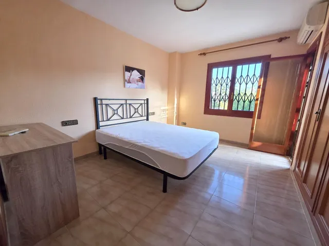 Villa en Gran Avenida de Benicàssim. Cerca del pueblo y de la playa del Voramar. 1700 m2 de parcela, — 20