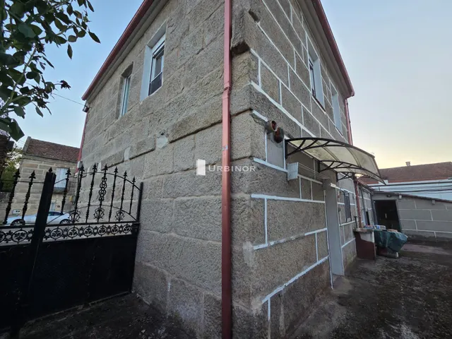 CASA de piedra con patio en Carretera de Vigo a 10min de Ourense — 23