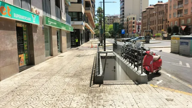 SE VENDE GARAJE EN CONCESION POR 17 AÑOS EN PARKING AVDA REY - foto 2