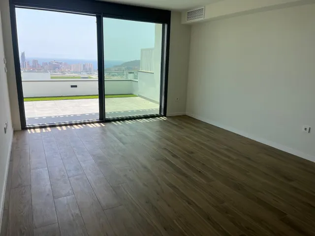 Se vende bonito apartamento 2 dormitorios y 2 baños y vistas al mar con garaje y trastero 608249911 — 16