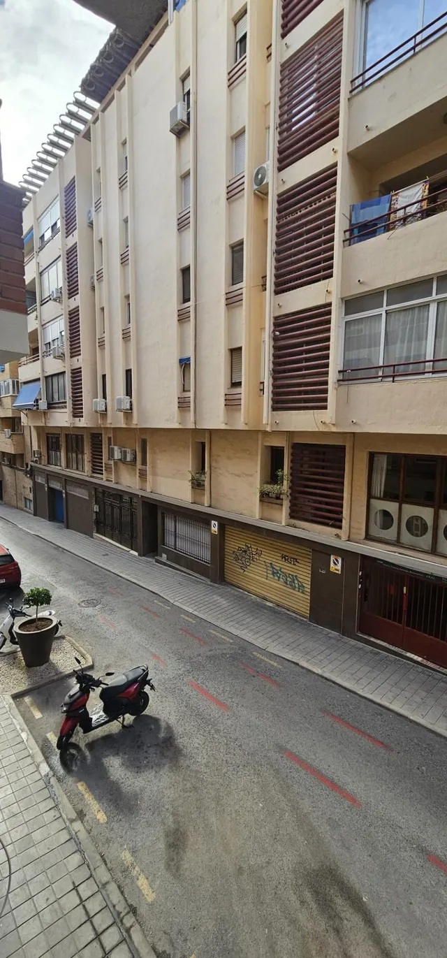 Acogedor Piso en Venta en San Blas, Alicante por €159,000 — 6
