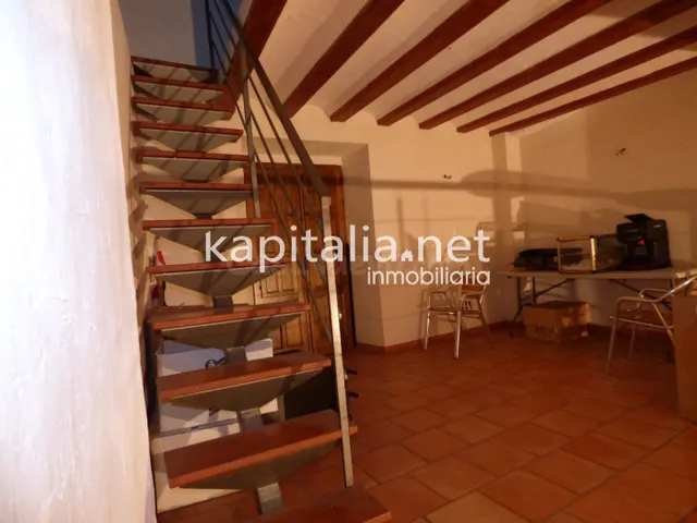 Local a la venta en Bocairent. — 5