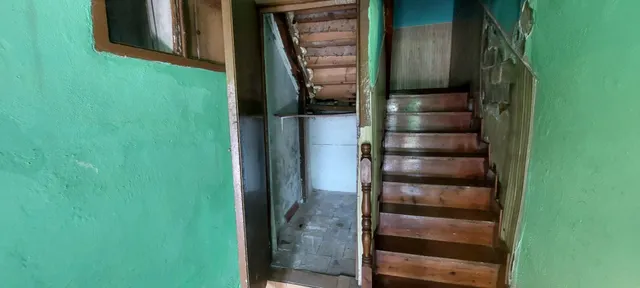 CASA DE 4 DORMITORIOS EN GANZO — 24