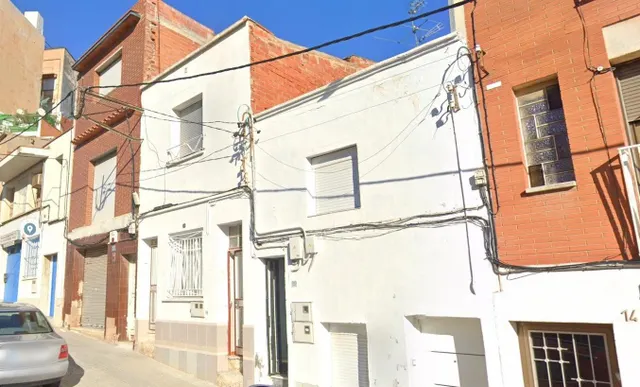 SE VENDE CASA OKUPADA en Calle Princep De Viana Nº 18 Terras - foto 5