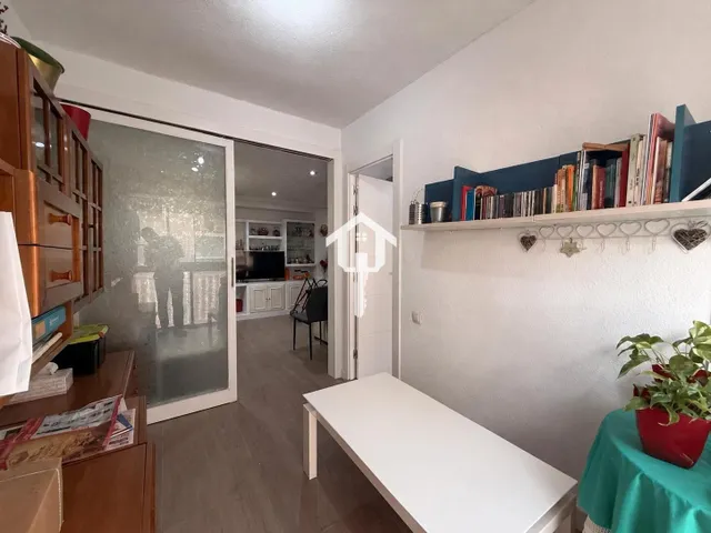 Piso en venta en Alicante. zona de carolinas altas. 90m2, 3 habitaciones, 1 baño, segunda planta con ascensor. — 6