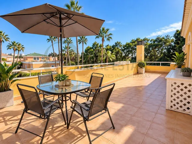 Exclusivo chalet adosado en Alicante golf, playa de san juan con piscina, terrazas y garaje — 7