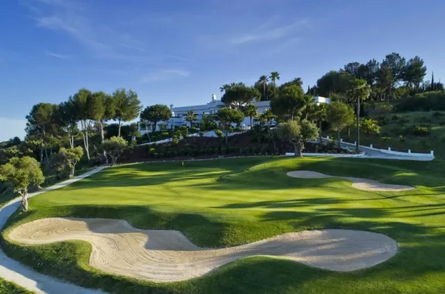 Exclusivo apartamento de obra nueva en Estepona Golf con impresionantes vistas panorámicas. Fecha prevista entrega fin octubre 2026 — 4