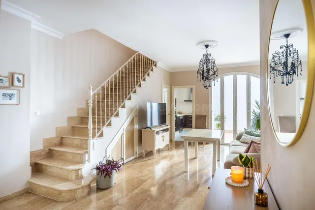 Casa en venta en Coria del Río. Calidades de Lujo. - foto 3