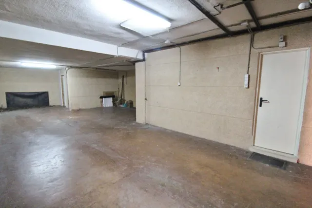 Exclusivo adosado en vistahermosa, Alicante — 439 m2 y dos grandes terrazas — 37