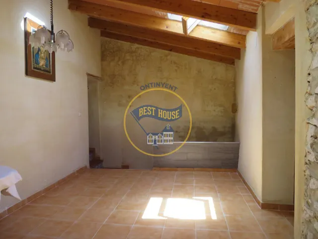 EXCLUSIVA CASA EN EL CASCO ANTIGUO DE MONTESA — 3