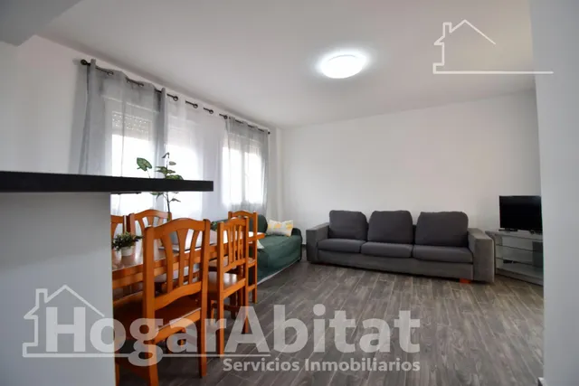 ¡SEGUNDA LÍNEA DE PLAYA! EXTERIOR REFORMADO CON GARAJE, PISCINA Y TERRAZA — 18