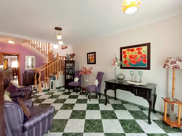 Casa tipo duplex en venta en Santo Domingo - foto 2