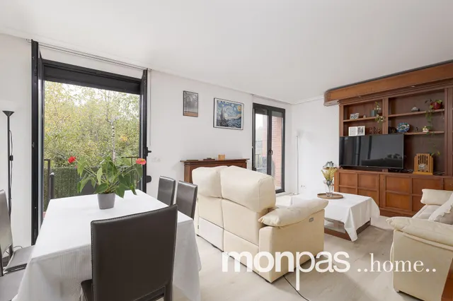 Piso en venta en Intxaurrondo - foto 4