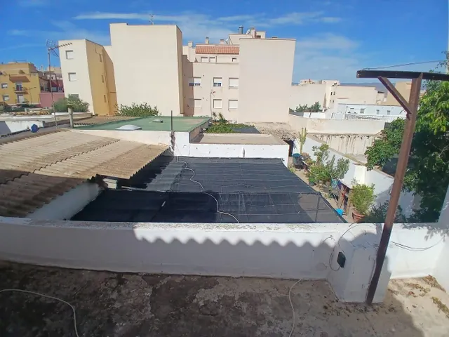 Venta de dos viviendas en una misma parcela en Roquetas de Mar pueblo, Almería. — 23