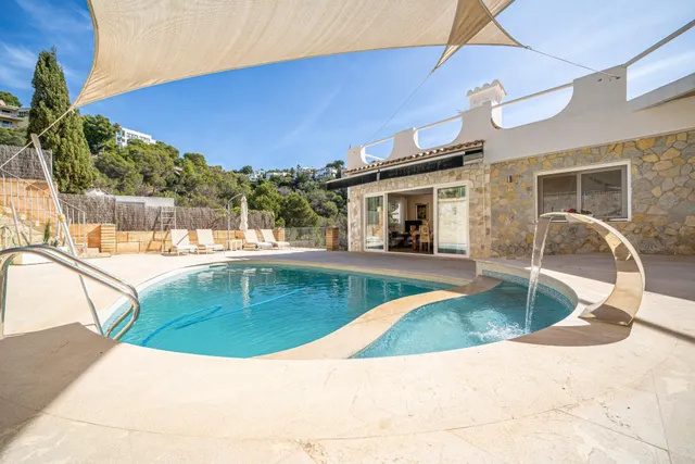 Casa independiente, piscina, parking y vistas al mar en Cost - foto 2