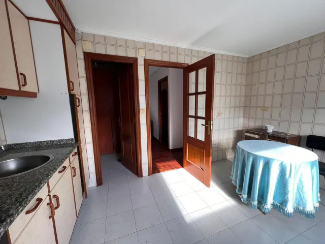 Amplio Piso en Venta en A Ponte, Ourense por €195.000 — 16