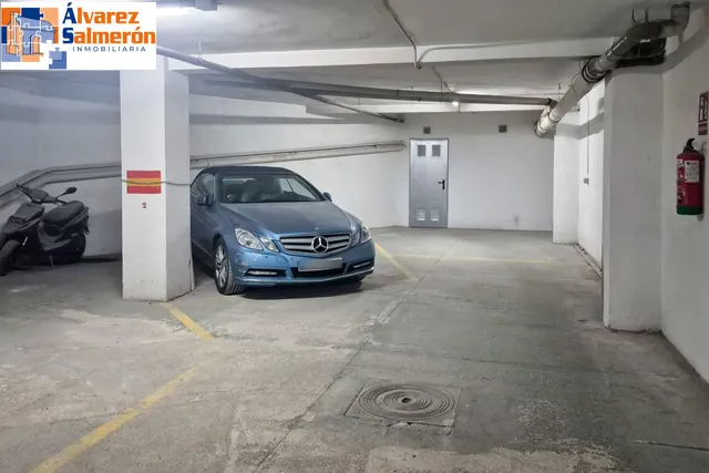 Piso y cochera en venta junto Acera de Darro. — 37