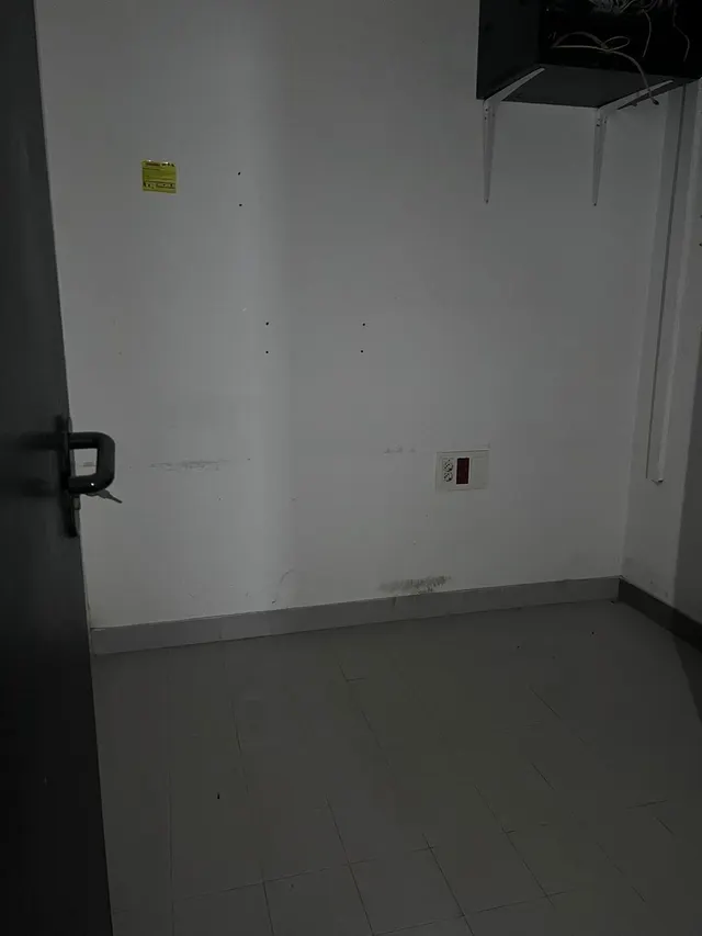 Local comercial en Obispo Benlloch — 42