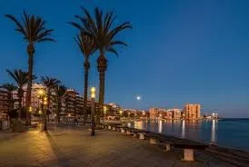 Precioso apartamento 2 dorm. en Torrevieja en 600m de la playa del Cura — 2