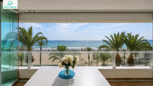 EXCLUSIVA VIVIENDA EN PRIMERA LÍNEA DE LA PLAYA DE SAN JUAN, CON JACUZZI Y VISTAS FRONTALES AL MAR — 37