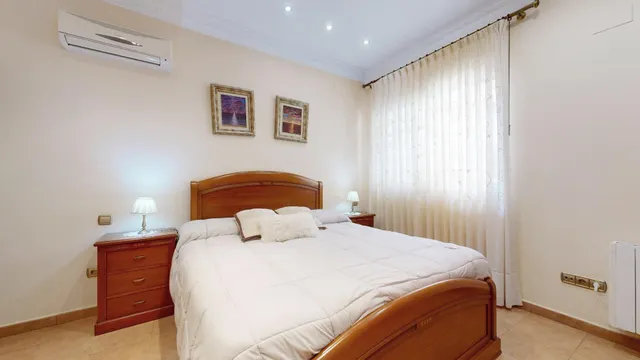 Oportunidad preciosa casa en zona muy demandada de Cheste — 24