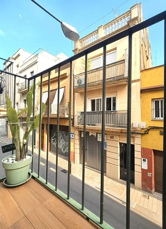 PRECIOSO y PRÁCTICO PISO para entrar a vivir -Zona Carrer Ample/ Pl. LLibertat de Reus- — 16