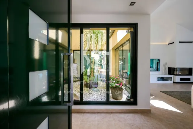 CASA GOLF — 11