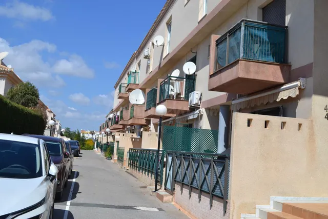 Adosado 3 habitaciones 165m² en venta - La Zenia - foto 2