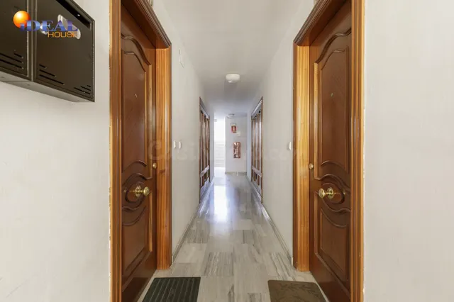 PISO CON GARAJE Y TRASTERO - foto 5