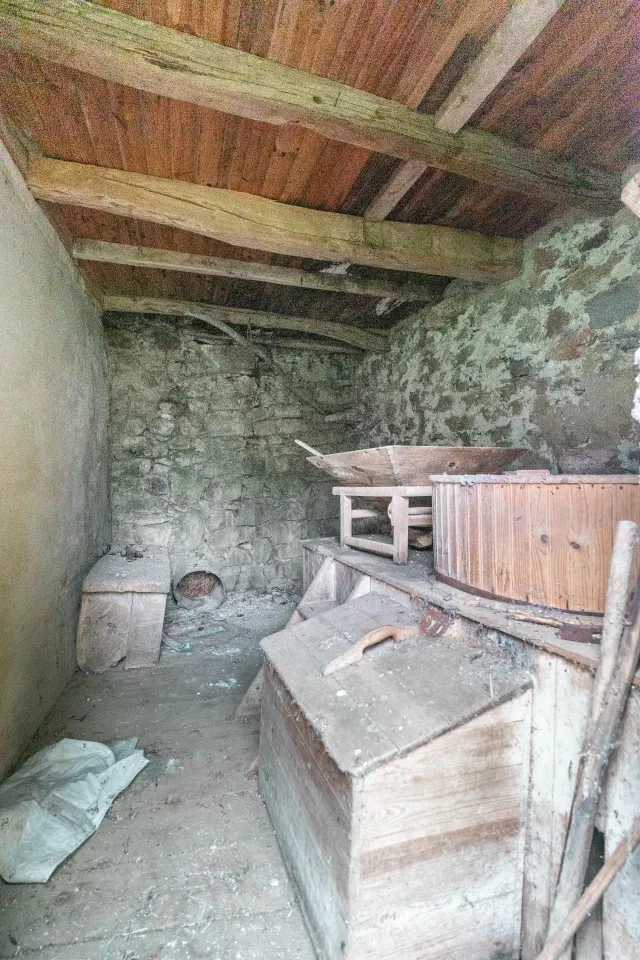 Casa, cuadra, pajar y fincas en venta en babia — 29