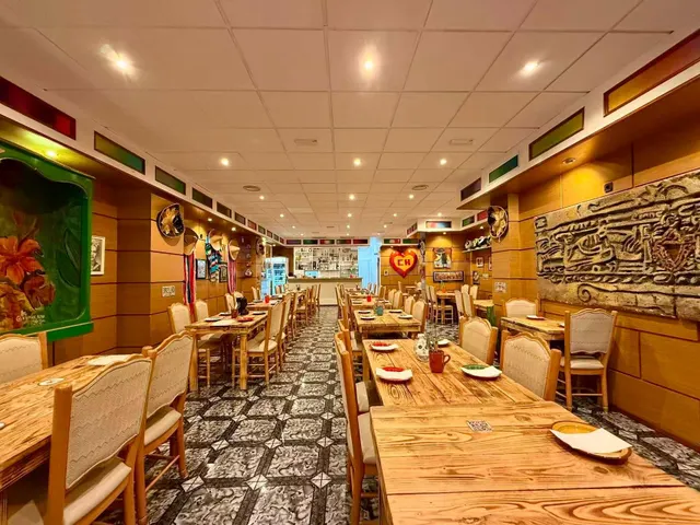 TRASPASO DE RESTAURANTE EN PERE GARAU - foto 3