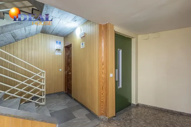 EXCLUSIVO INMUEBLE EN PLAZA DE CARRETAS, JUNTO AL EMBLEMÁTICO PASEO DEL SALÓN — 23