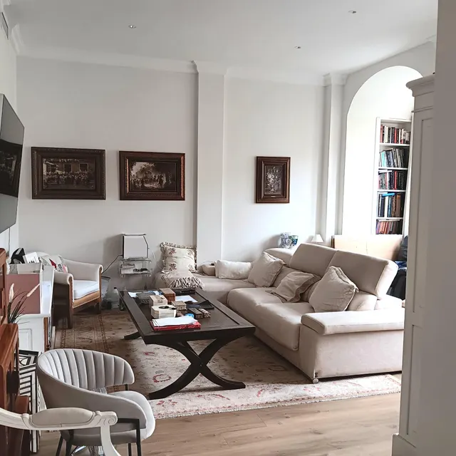 Espectacular piso reformado en Paseo de Reding — 3